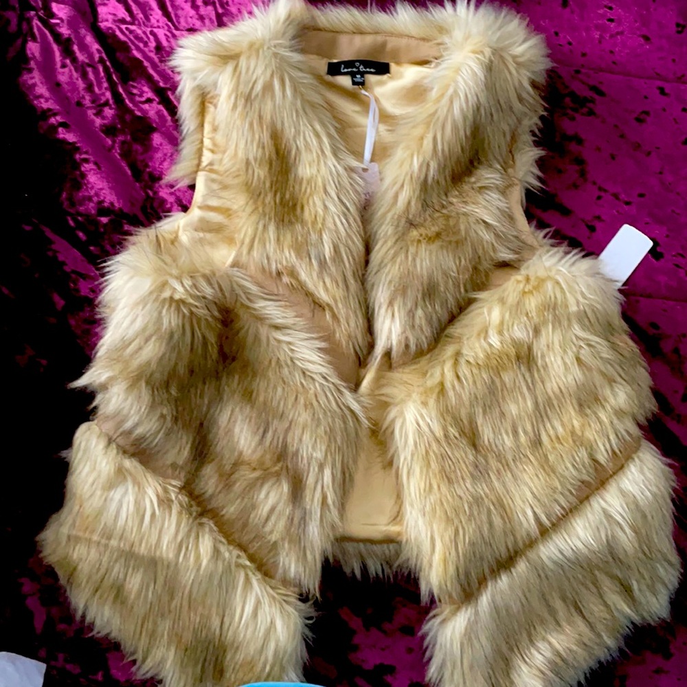 Women’s Faux Fur Vest